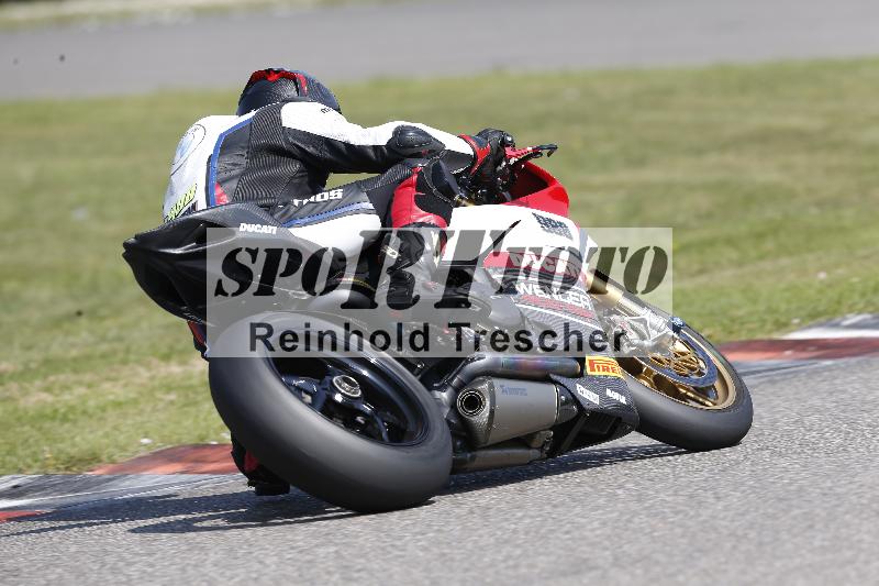 /Archiv-2025/45 10.08.2025 Plüss Moto Sport ADR/Freies Fahren/backside